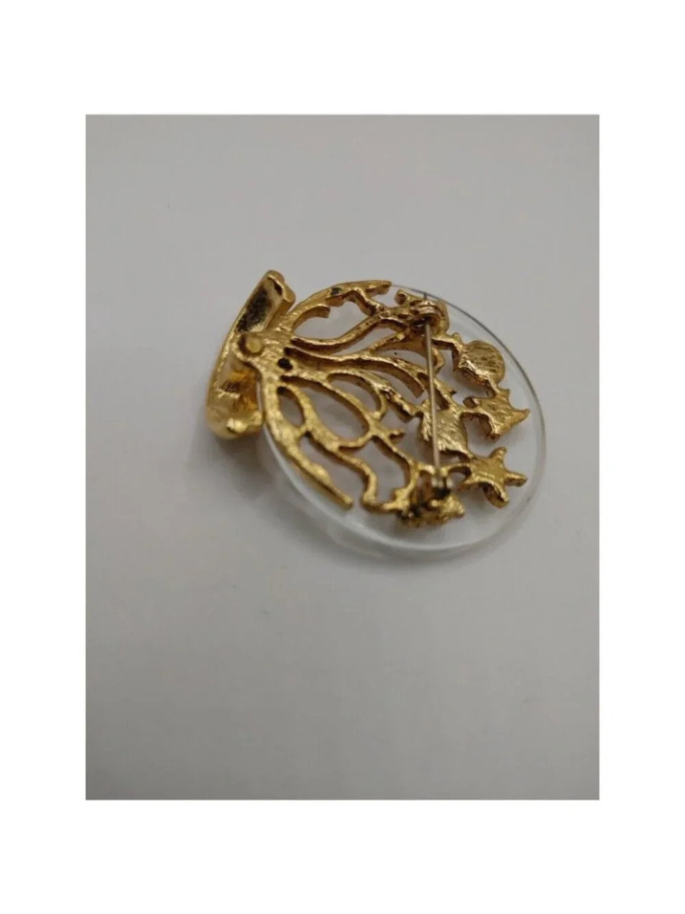 Unbranded pin acrylic